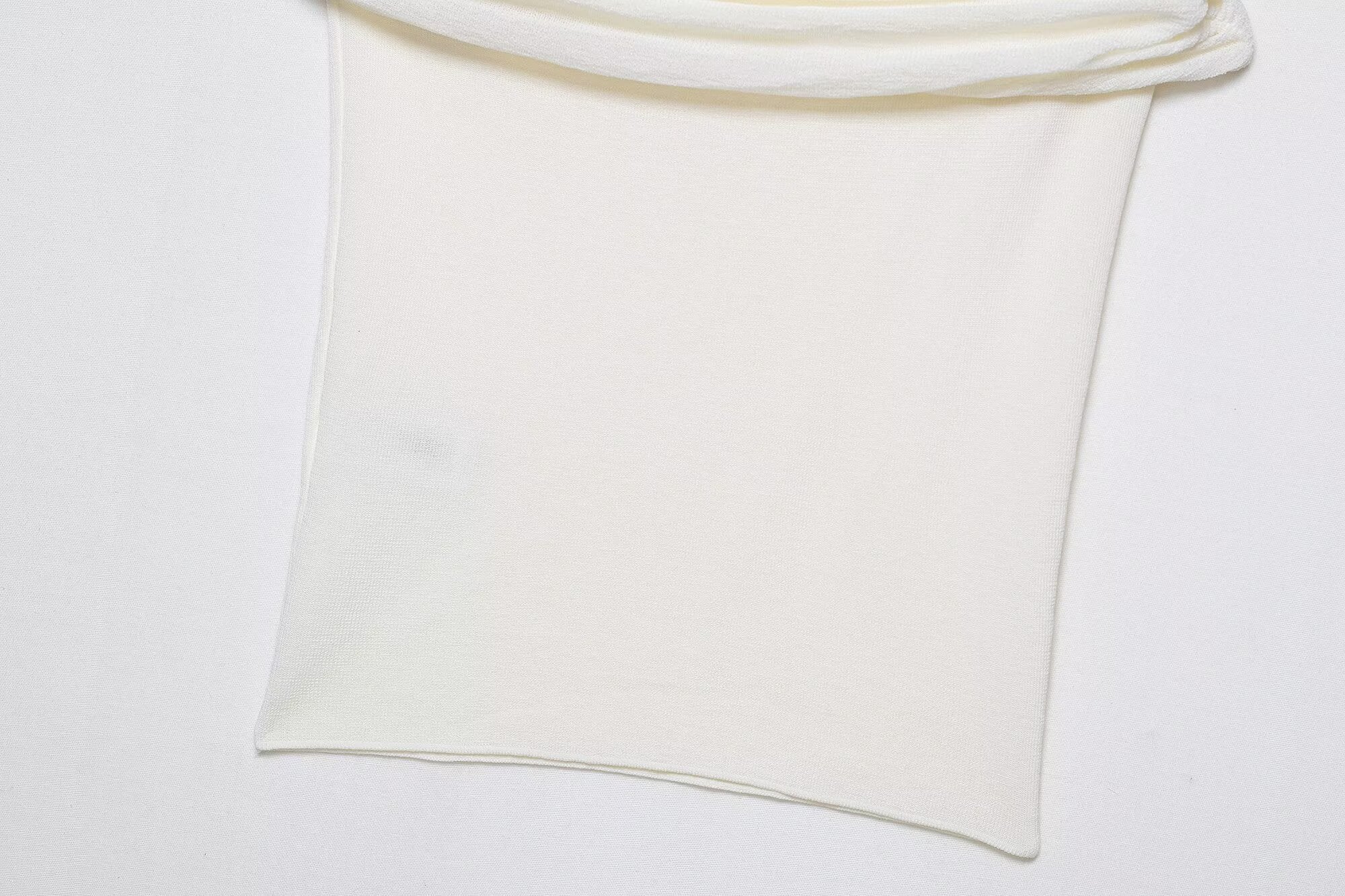 Women Solid Color off Shoulder Knitted Top