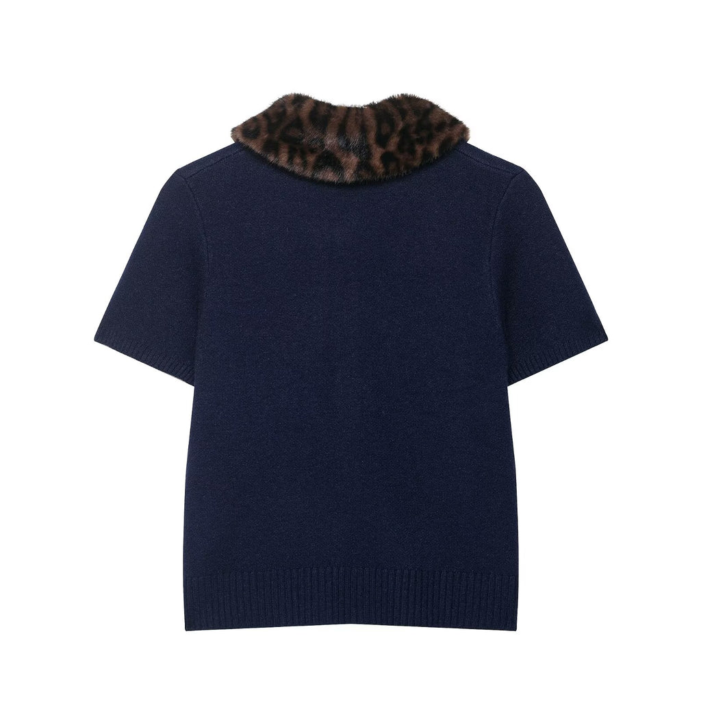 Women Animal Print Neckline Knitted Coat